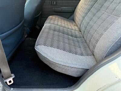 1991 Toyota 4Runner SR5 V6   - Photo 24 - Poulsbo, WA 98370