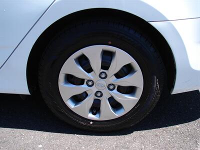 2015 Hyundai Accent GLS   - Photo 25 - Poulsbo, WA 98370