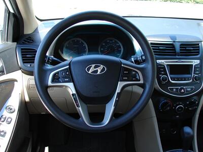 2015 Hyundai Accent GLS   - Photo 13 - Poulsbo, WA 98370