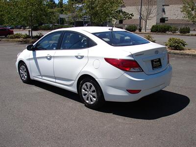 2015 Hyundai Accent GLS   - Photo 8 - Poulsbo, WA 98370