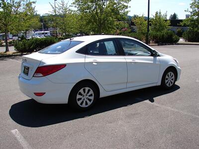 2015 Hyundai Accent GLS   - Photo 5 - Poulsbo, WA 98370