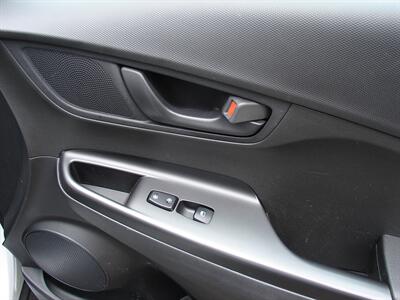2018 Hyundai Kona SE   - Photo 28 - Poulsbo, WA 98370