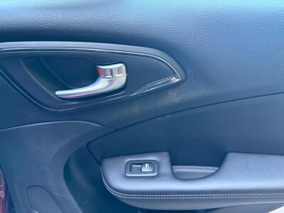 2015 Chrysler 200 Series S   - Photo 28 - Poulsbo, WA 98370