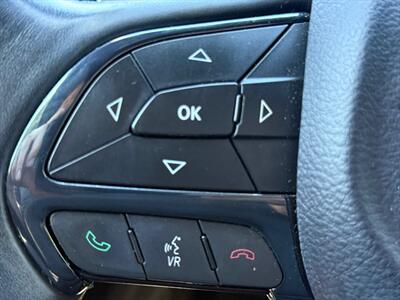 2015 Chrysler 200 Series S   - Photo 14 - Poulsbo, WA 98370