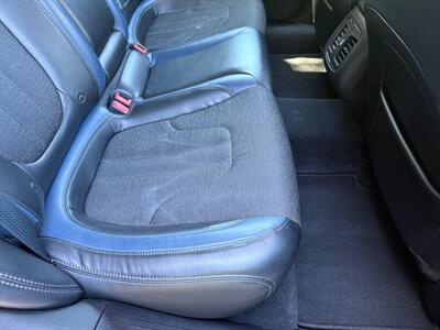2015 Chrysler 200 Series S   - Photo 23 - Poulsbo, WA 98370
