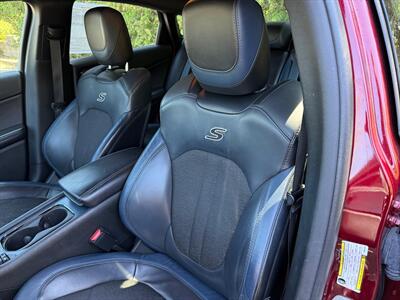 2015 Chrysler 200 Series S   - Photo 13 - Poulsbo, WA 98370