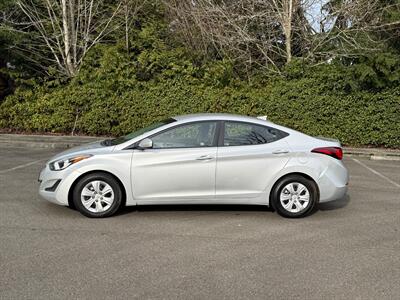 2016 Hyundai Elantra SE   - Photo 10 - Poulsbo, WA 98370