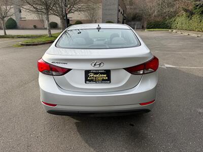 2016 Hyundai Elantra SE   - Photo 6 - Poulsbo, WA 98370