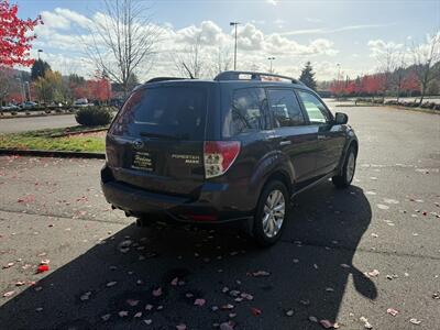 2011 Subaru Forester 2.5X Premium   - Photo 5 - Poulsbo, WA 98370