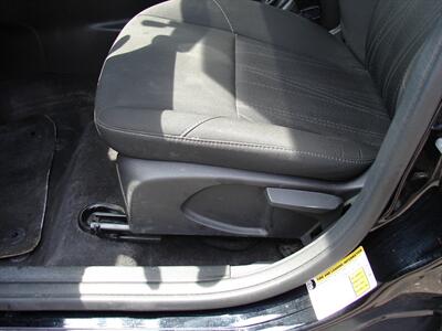 2016 Ford Focus SE   - Photo 14 - Poulsbo, WA 98370