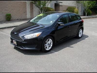 2016 Ford Focus SE   - Photo 1 - Poulsbo, WA 98370
