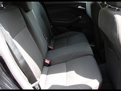 2016 Ford Focus SE   - Photo 25 - Poulsbo, WA 98370