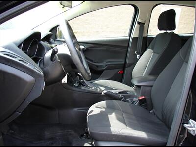 2016 Ford Focus SE   - Photo 11 - Poulsbo, WA 98370