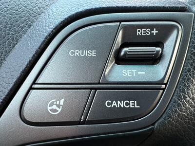 2015 Hyundai Santa Fe 2.4L   - Photo 17 - Poulsbo, WA 98370