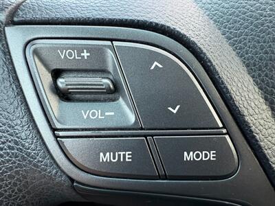 2015 Hyundai Santa Fe 2.4L   - Photo 15 - Poulsbo, WA 98370