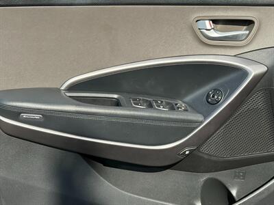 2015 Hyundai Santa Fe 2.4L   - Photo 12 - Poulsbo, WA 98370