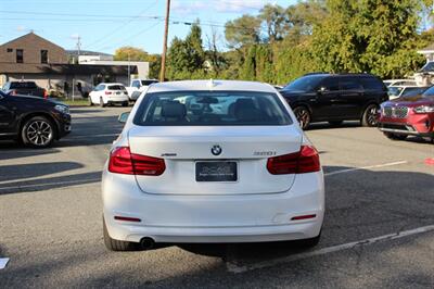 2018 BMW 3 Series 320i xDrive   - Photo 9 - Mahwah, NJ 07430