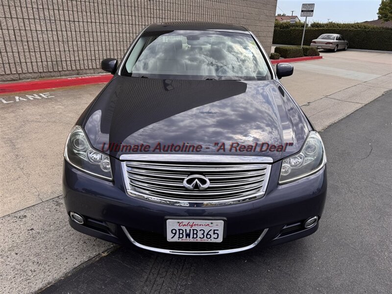 2009 INFINITI M35  