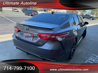 2019 Toyota Camry SE   - Photo 4 - Westminster, CA 92683
