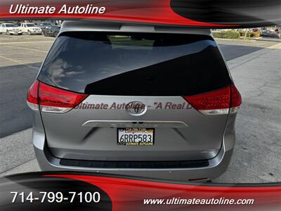 2011 Toyota Sienna Limited 7-Passenger   - Photo 5 - Westminster, CA 92683