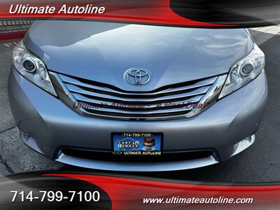 2011 Toyota Sienna Limited 7-Passenger   - Photo 8 - Westminster, CA 92683