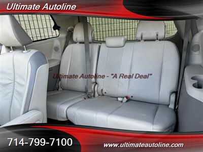 2011 Toyota Sienna Limited 7-Passenger   - Photo 38 - Westminster, CA 92683