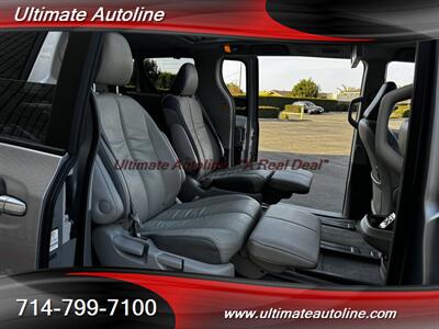 2011 Toyota Sienna Limited 7-Passenger   - Photo 47 - Westminster, CA 92683