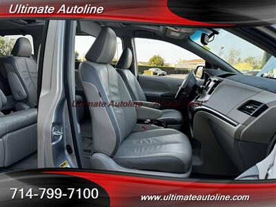 2011 Toyota Sienna Limited 7-Passenger   - Photo 39 - Westminster, CA 92683