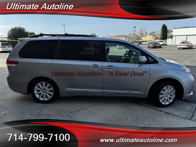 2011 Toyota Sienna Limited 7-Passenger   - Photo 14 - Westminster, CA 92683