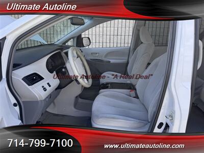 2014 Toyota Sienna LE 7-Passenger Auto   - Photo 23 - Westminster, CA 92683
