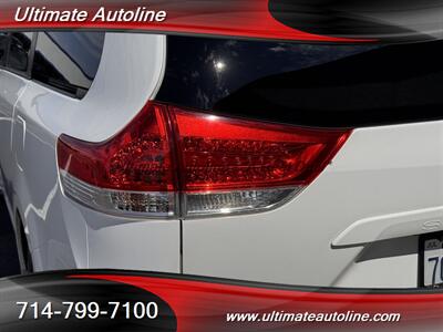 2014 Toyota Sienna LE 7-Passenger Auto   - Photo 12 - Westminster, CA 92683