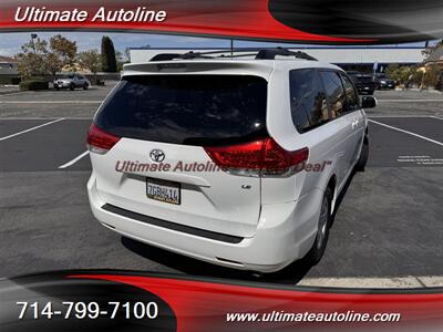 2014 Toyota Sienna LE 7-Passenger Auto   - Photo 4 - Westminster, CA 92683