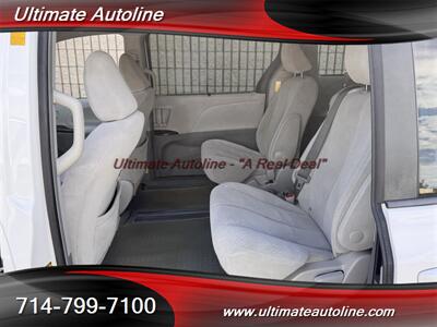 2014 Toyota Sienna LE 7-Passenger Auto   - Photo 27 - Westminster, CA 92683