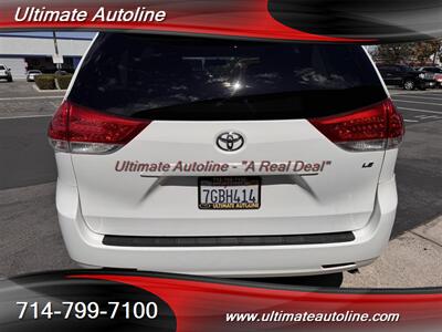 2014 Toyota Sienna LE 7-Passenger Auto   - Photo 11 - Westminster, CA 92683