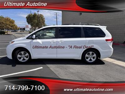 2014 Toyota Sienna LE 7-Passenger Auto   - Photo 13 - Westminster, CA 92683
