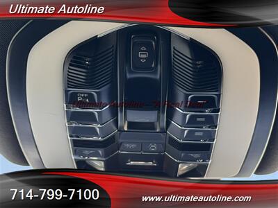2015 Porsche Macan S   - Photo 23 - Westminster, CA 92683