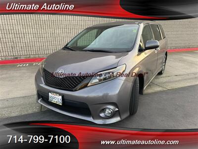 2017 Toyota Sienna SE Premium 8-Passeng   - Photo 3 - Westminster, CA 92683