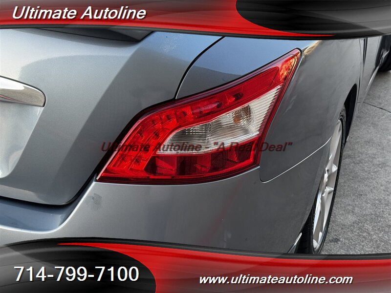 2010 Nissan Maxima 3.5 SV   - Photo 10 - Westminster, CA 92683