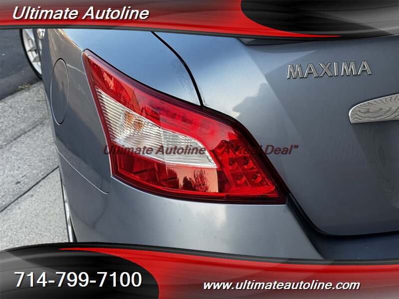 2010 Nissan Maxima 3.5 SV   - Photo 12 - Westminster, CA 92683