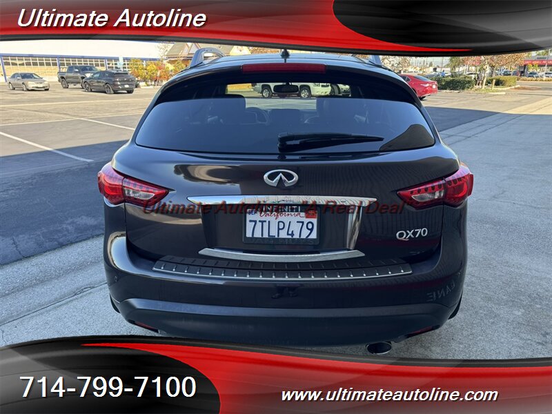 2015 INFINITI QX70 - Photo 5 - Westminster, CA 92683