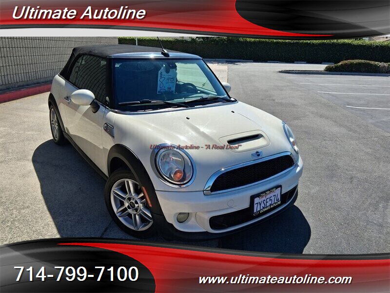 Pepper White 2013 MINI Cooper Convertible Front-Wheel Drive Automatic