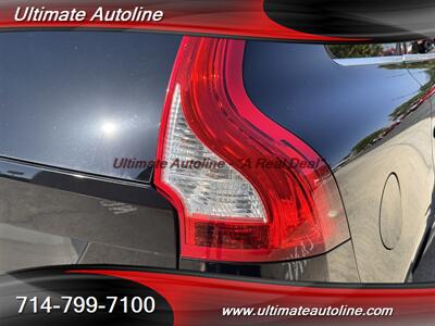 2011 Volvo XC60 3.2   - Photo 10 - Westminster, CA 92683