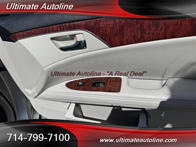 2011 Toyota Avalon Limited   - Photo 35 - Westminster, CA 92683