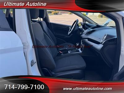 2016 Ford Fiesta SE   - Photo 32 - Westminster, CA 92683