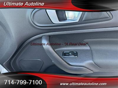 2016 Ford Fiesta SE   - Photo 34 - Westminster, CA 92683