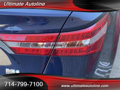 2013 Toyota Avalon Hybrid XLE Touring   - Photo 10 - Westminster, CA 92683