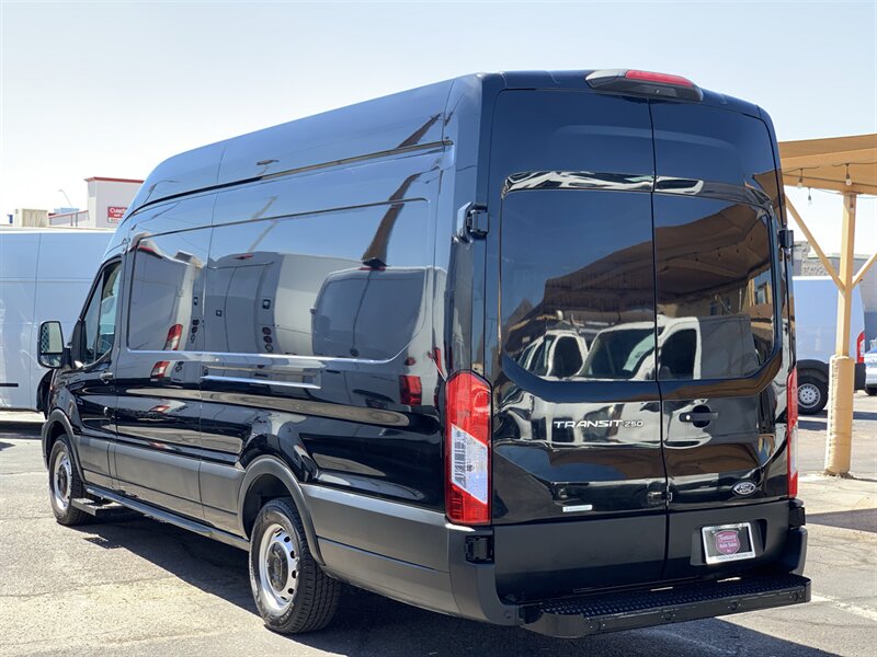 2023 Ford Transit 250  