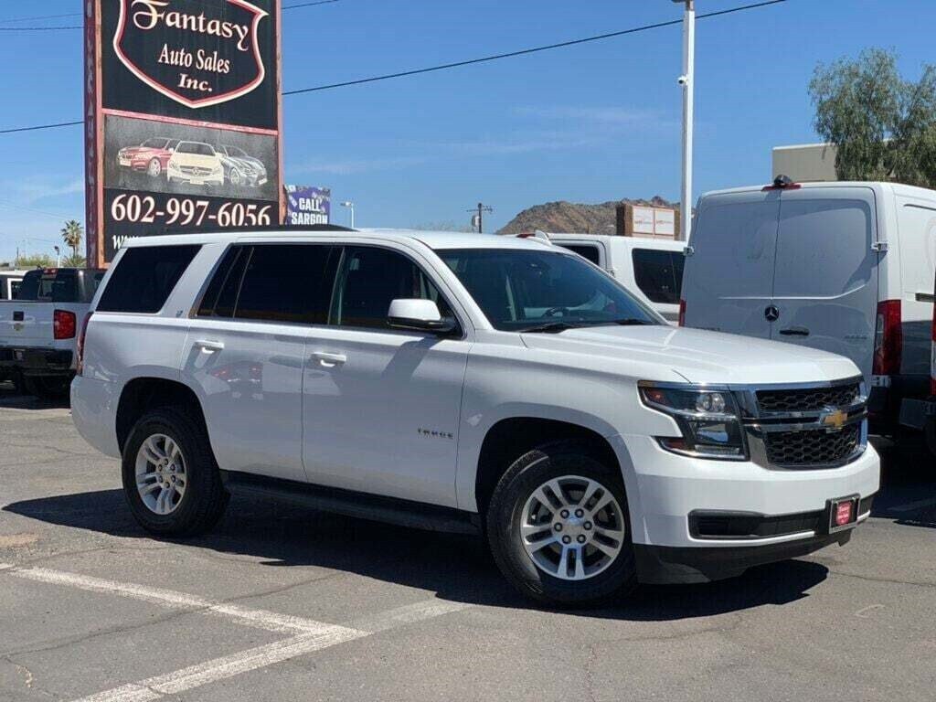 2017 Chevrolet Tahoe LT   - Photo 1 - Phoenix, AZ 85020