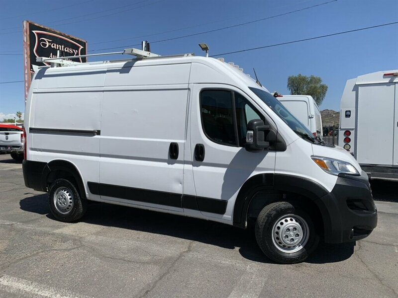 2024 RAM ProMaster Tradesman 2500 W/shelves-ladder rack  