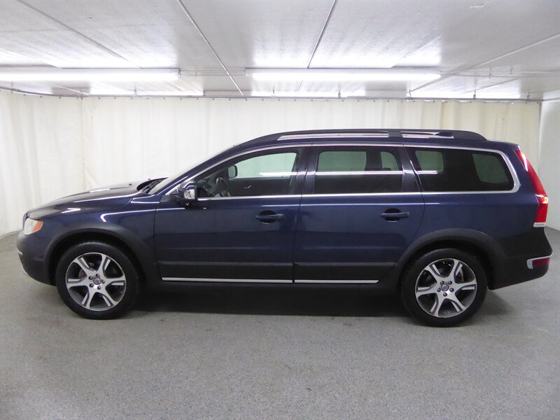 2015 VOLVO XC70 - Image 4